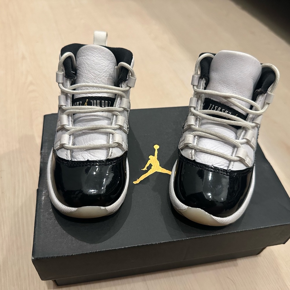 Jordan 11 retro “gratitude”
